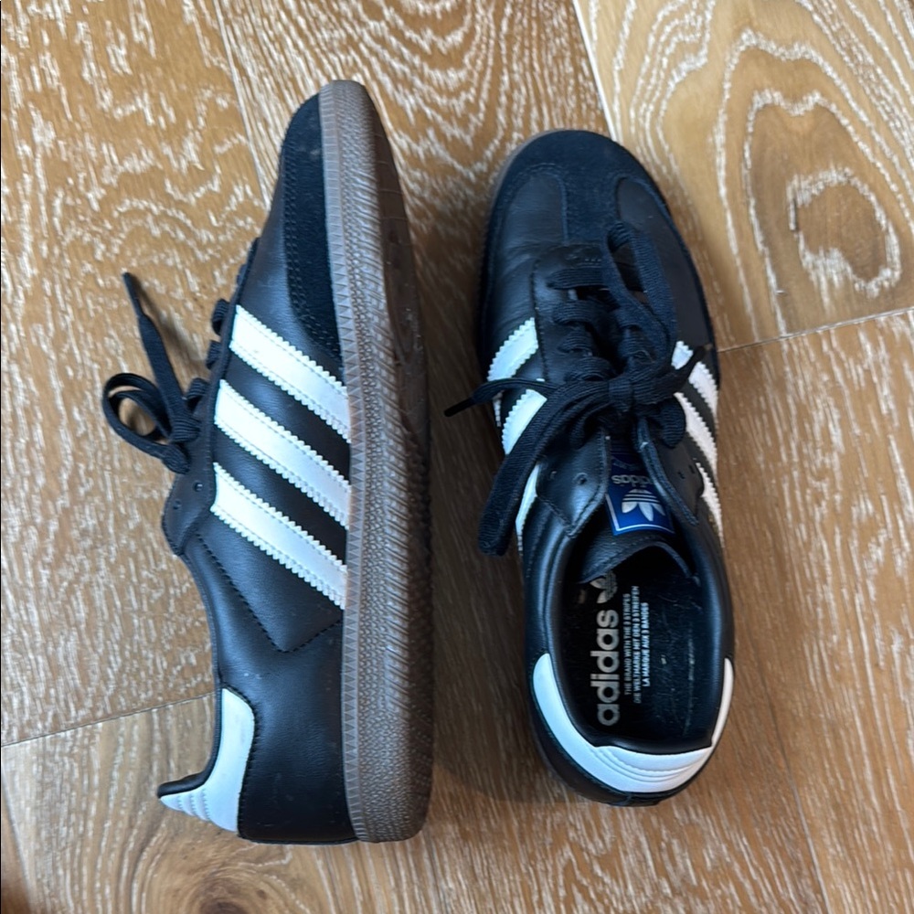 Adidas Black and White Samba Sneakers Classic Design - Worn Twice